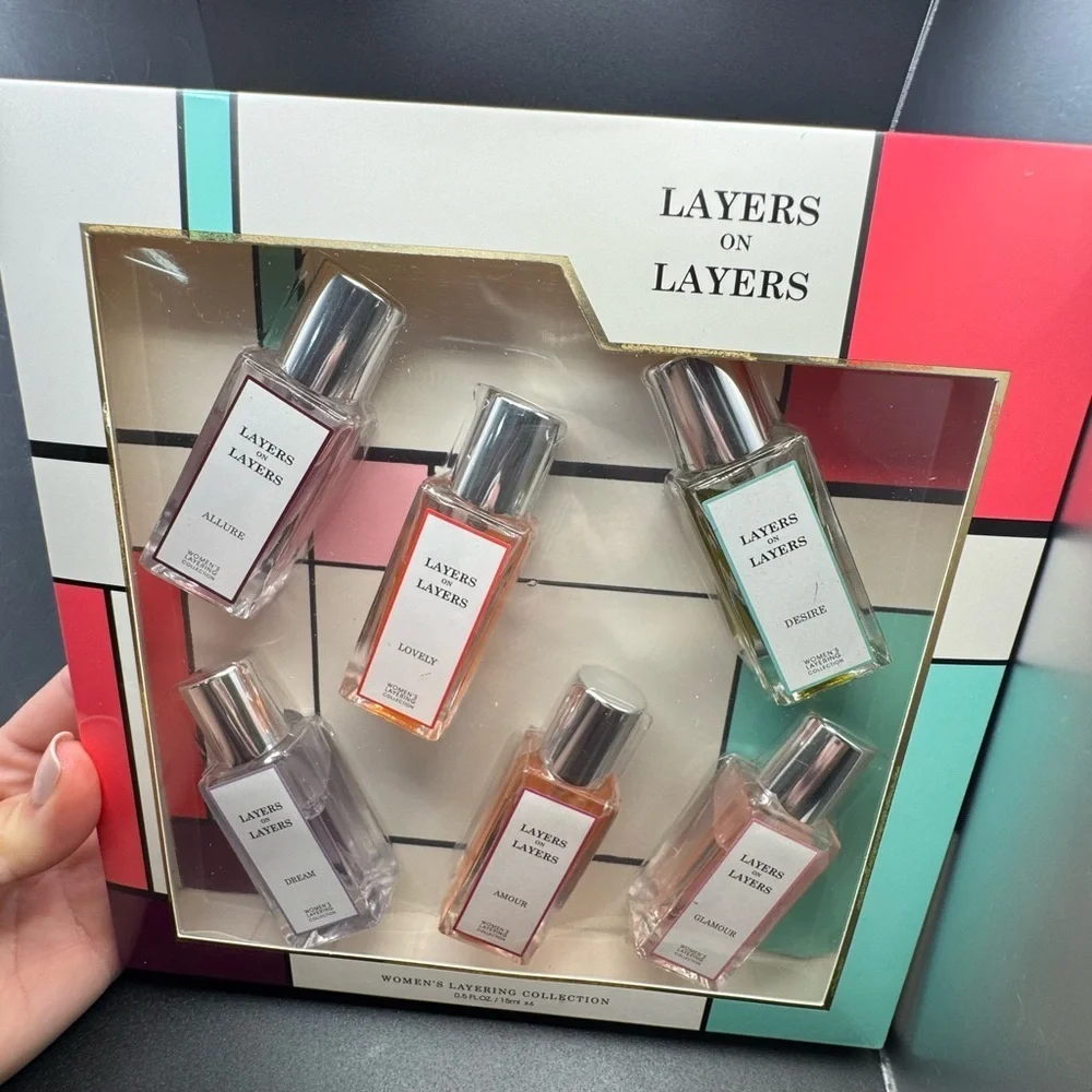 NWT Layers on Layers Women's Gift Set